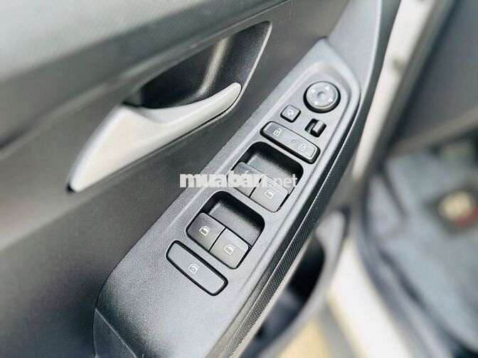 Hyundai Creta 2024 1.5 Tiêu Chuẩn Trắng