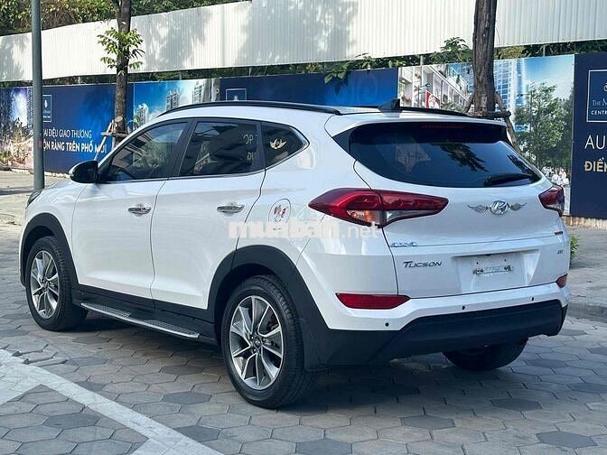 Hyundai Tucson 2019 Trắng 9 vạn km