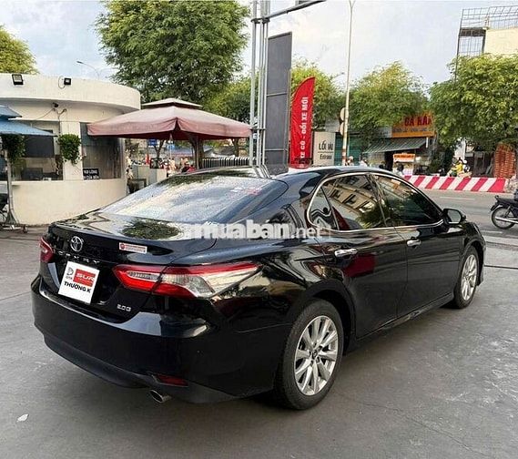 Toyota Camry 2019 2.0G nhập Thái Lan