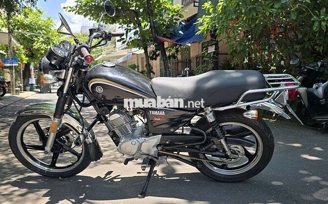 Yamaha YB125SP màu Đen