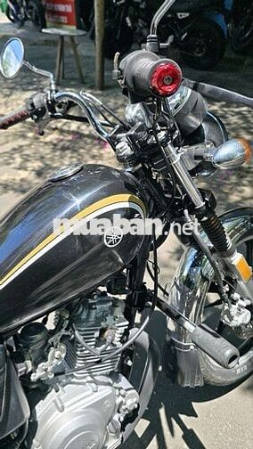 Yamaha YB125SP màu Đen