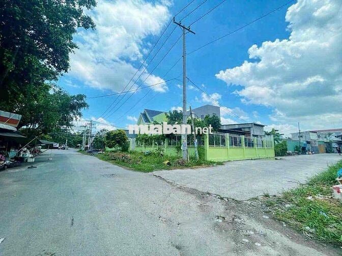 BÁN ĐẤT GẤP 135m2 gần mặt tiền Lê Văn Lương