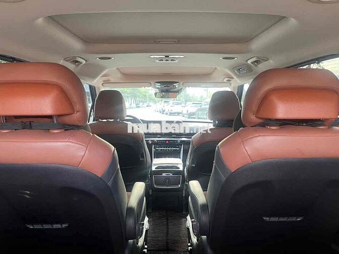 Kia Carnival 2024 bản 2.2D Signature