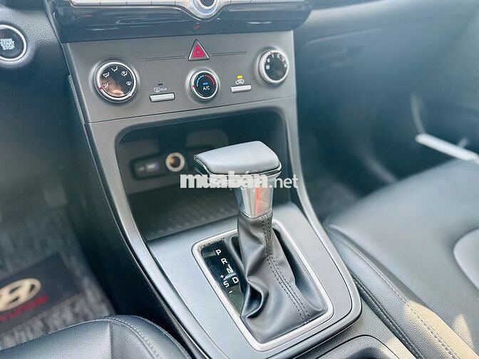 Hyundai Creta 2024 1.5 Tiêu Chuẩn Trắng