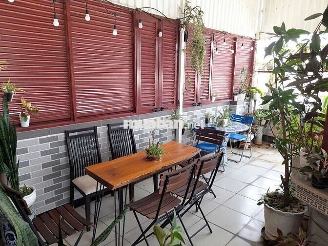 nhà đẹp 6 x 17 có 4 tầng 6pn 5wc sân thượng 