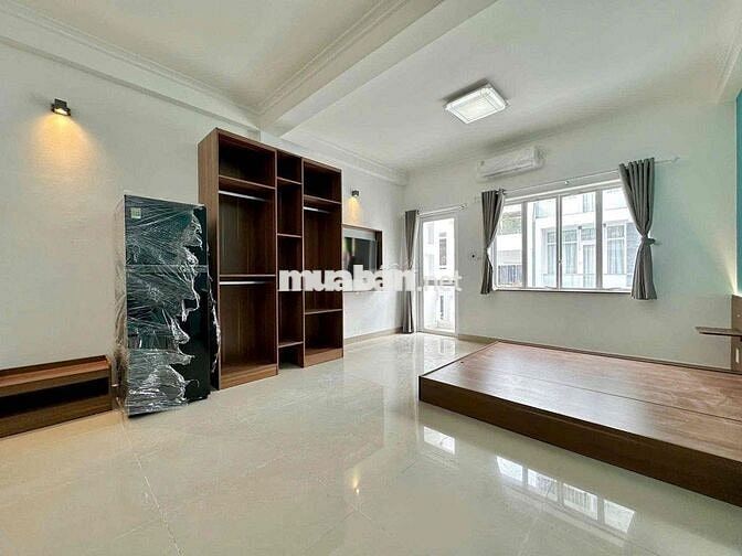 STUDIO 35m2 BAN CÔNG ĐẸP SIÊU MỚI – GẦN VÒNG XOAY CỐNG QUỲNH QUẬN 1