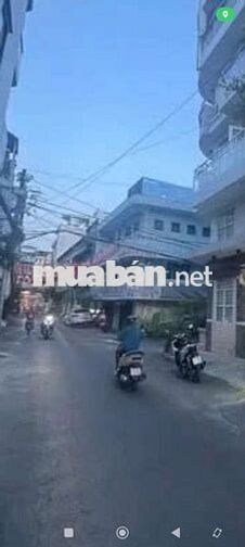 mặt tiền cho kd tóc,siper đây đàn bán quần Áo trên em