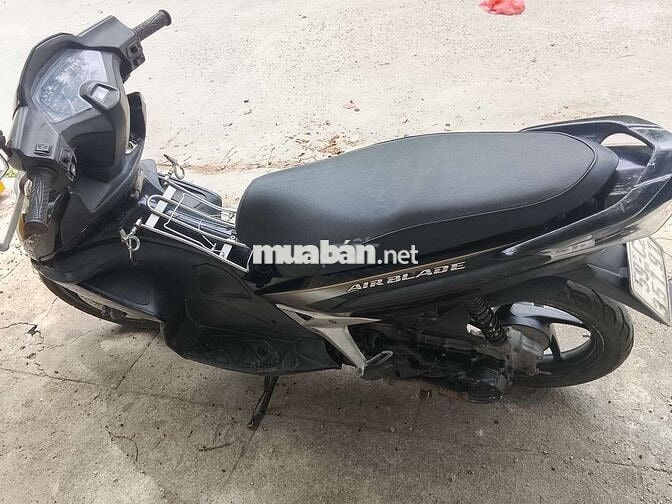Honda Air Blade màu Đen
