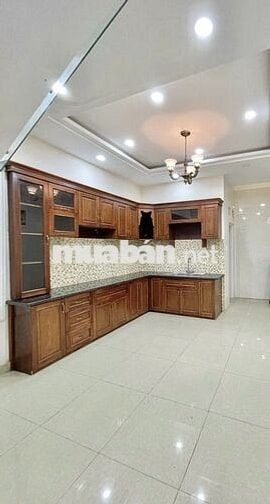 Nhà phố, mở văn phòng, trung tâm tiếng anh, Spa, để ở ... có gara oto
