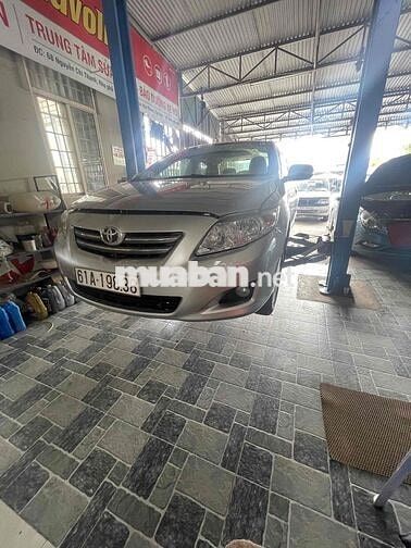 Toyota Corolla Altis Bạc