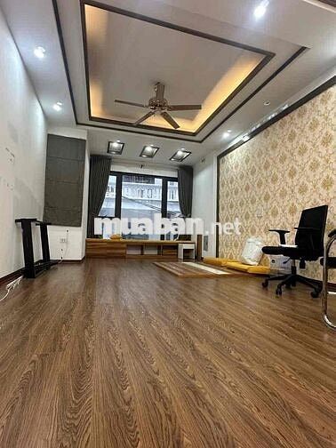 Siêu phẩm Phố Quan Nhân, nhà đẹp ở luôn, cánh 20m oto tránh, dt 38m*5