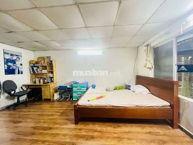 5 tỷ Tập thể Tôn Thất Tùng T2 120m 3PN 2WC kk sát phố ô tô đỗ cầuthang