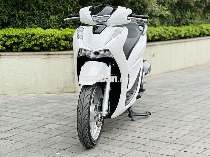 Honda SH 150i màu trắng xe siêu đẹp chính chủ bán 