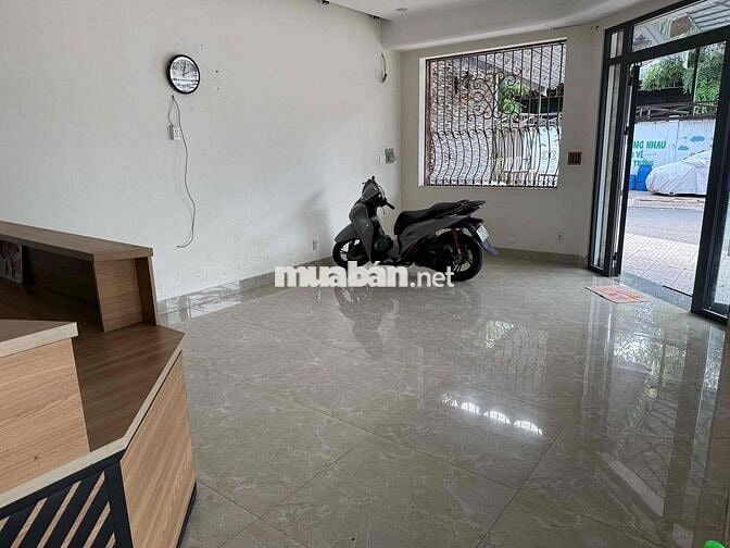 cho thuê mặt bằng chợ mới bà hom
