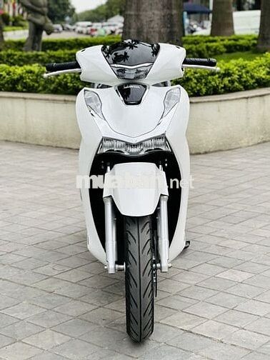 Honda SH 150i màu trắng xe siêu đẹp chính chủ bán 