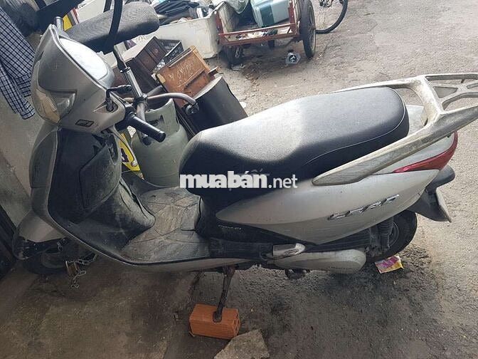 Honda Lead Bạc