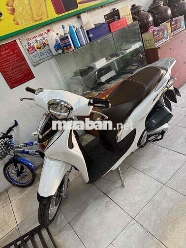 Honda SH Mode màu Trắng