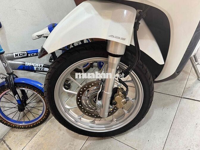 Honda SH Mode màu Trắng