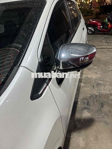 Mitsubishi Xpander 7 chỗ Trắng 16712 km