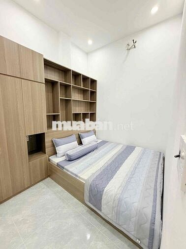 nhà phố có phòng ngủ dưới khu lộc phát 22/12 giá rẻ nhất khu