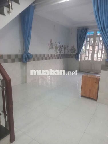 Nhà trống thuê ngay mặt tiền Lê Thị Hoa gần chợ đầu mối Thủ Đức 
