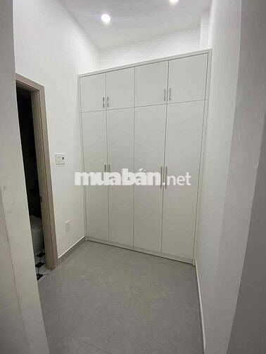 💎 💎 💎 MẶT TIỀN TÚ MỠ TRỆT LẦU 1PN 2WC VỪA Ở VUẦ KINH DOANH THUẬN LỢI