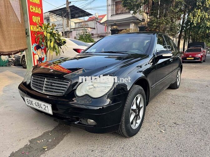 Mercedes-Benz C200 Kompressor Đen