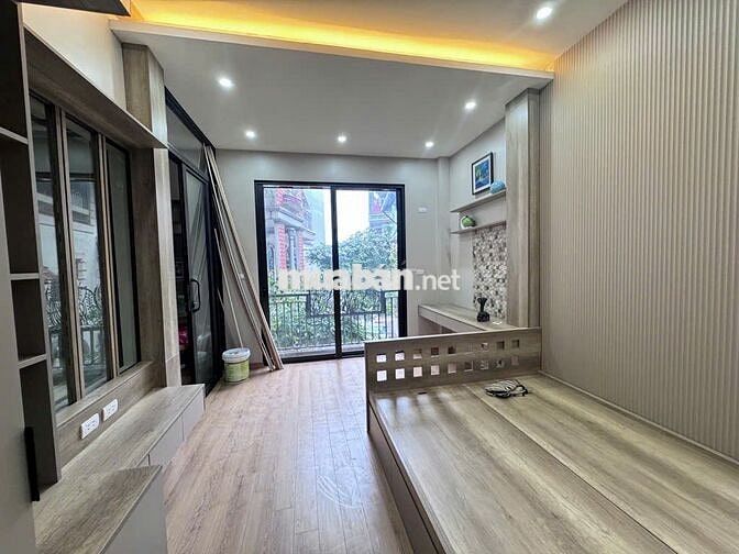 siêu phẩm nhà 5 tầng mới thượng thanh . ngõ ô tô . giá chỉ nhỉnh 9 tỷ