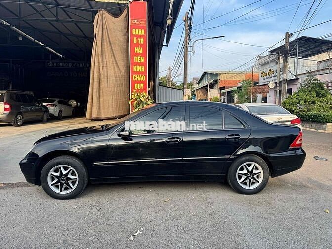 Mercedes-Benz C200 Kompressor Đen