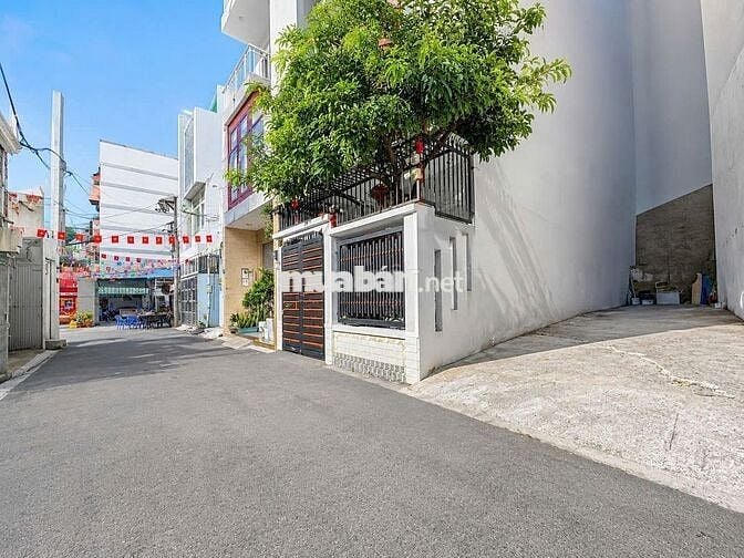 SÓT LẠI *** 1 LÔ ĐẤT 5TỶ HƯỚNG ĐÔNG NAM CẠNH ĐH NGÂN HÀNG