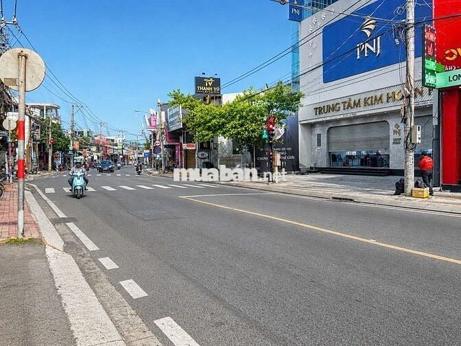 SÓT LẠI *** 1 LÔ ĐẤT 5TỶ HƯỚNG ĐÔNG NAM CẠNH ĐH NGÂN HÀNG