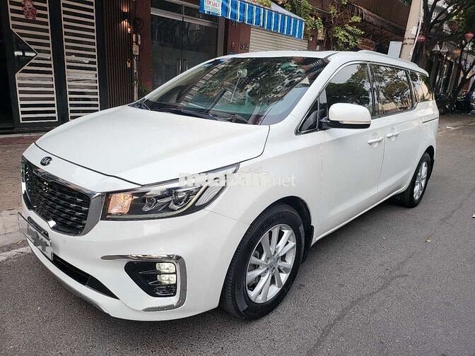 Kia 7c SEDONA model 2019 Bản Cao Cấp-Trắng Camay