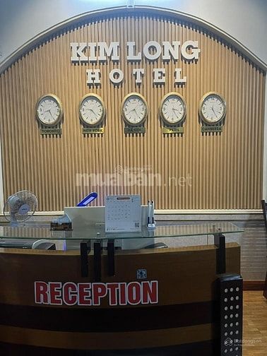 Cho thuê khách sạn trung tâm Ninh Kiều, vị trí đẹp kinh doanh ngay