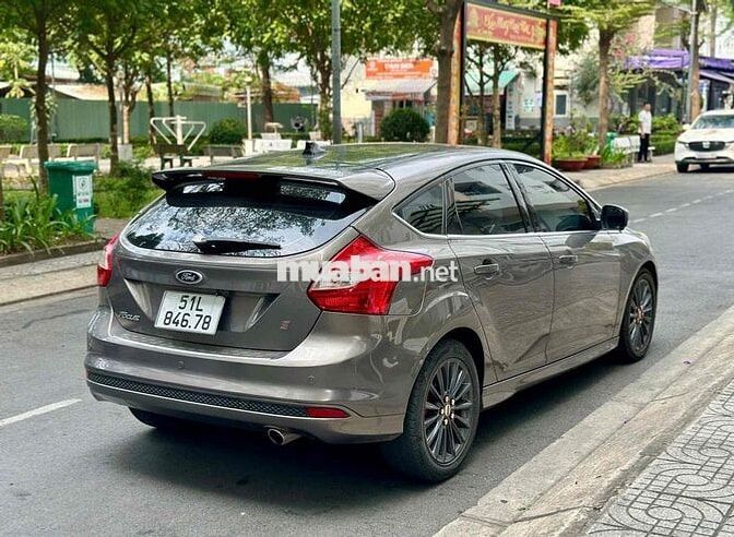 Ford Focus 2015 Xám Tự động