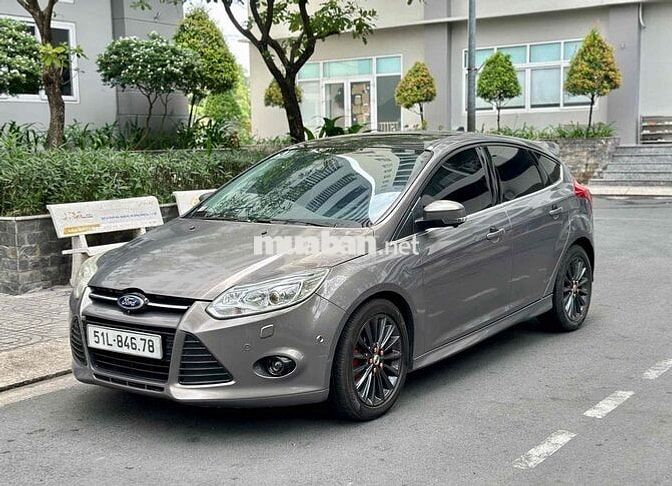 Ford Focus 2015 Xám Tự động