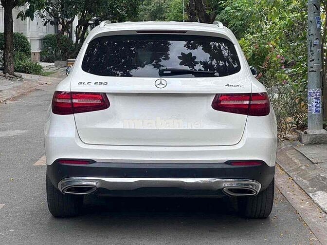 Mercedes GLC250 4Matic 2017 Trắng