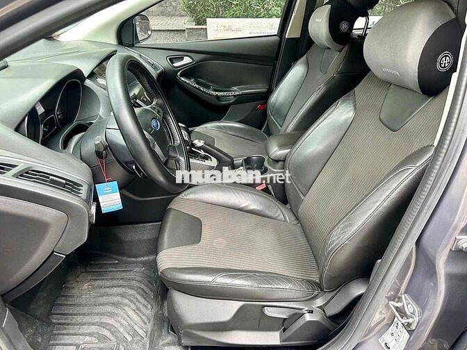 Ford Focus 2015 Xám Tự động