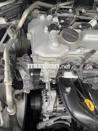 Toyota Corolla Cross 1.8V 2023 / Chuẩn 18.000km