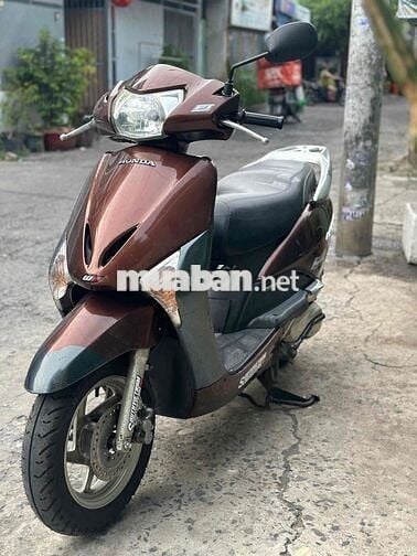 Honda Lead Nâu