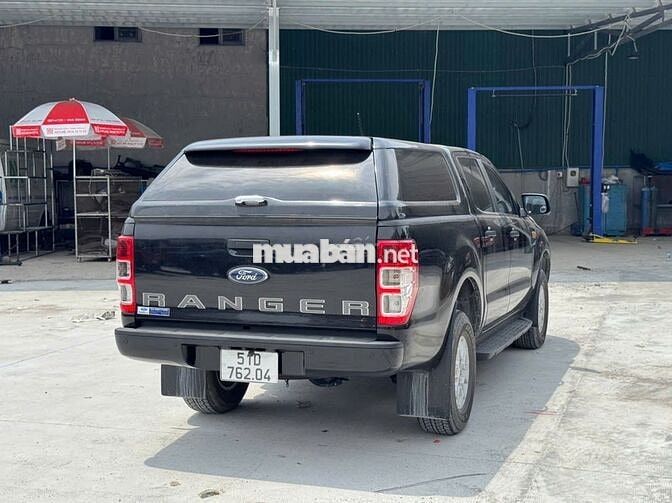 Ford Ranger XLS 2.2L AT 2022 Đen - 28.000 km