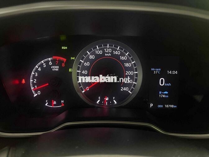 Toyota Corolla Cross 1.8V 2023 / Chuẩn 18.000km