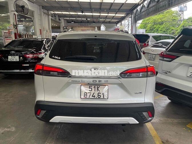 Toyota Corolla Cross 1.8V 2023 / Chuẩn 18.000km