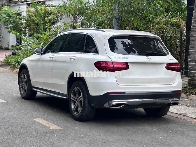 Mercedes GLC250 4Matic 2017 Trắng