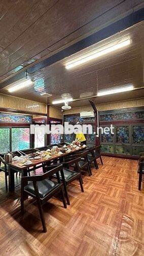 Nhà Hàng Cổng Hanoi Golf Club. Đang Kinh Doanh Tốt.