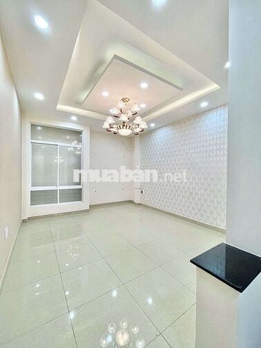NHÀ 3 TẦNG  QL13 5Phòng Riêng – Full Công Năng – Ngay Vạn Phúc City