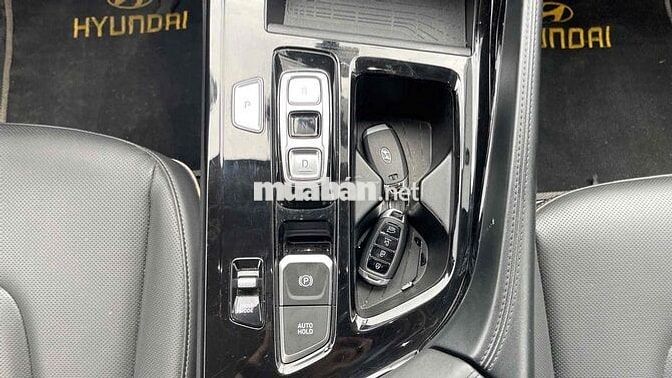 Hyundai Custin 2024 Tiêu Chuẩn 1.5T 29.000km