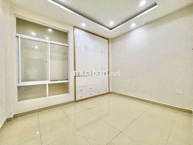 NHÀ 3 TẦNG  QL13 5Phòng Riêng – Full Công Năng – Ngay Vạn Phúc City