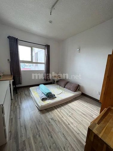 Căn 1 phòng chung cư Thái An, có ban công,nội thất giá 6,5tr/th