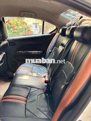 Mitsubishi Attrage 2020 Trắng