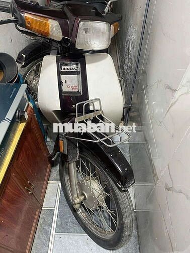 Honda Dream màu Nâu